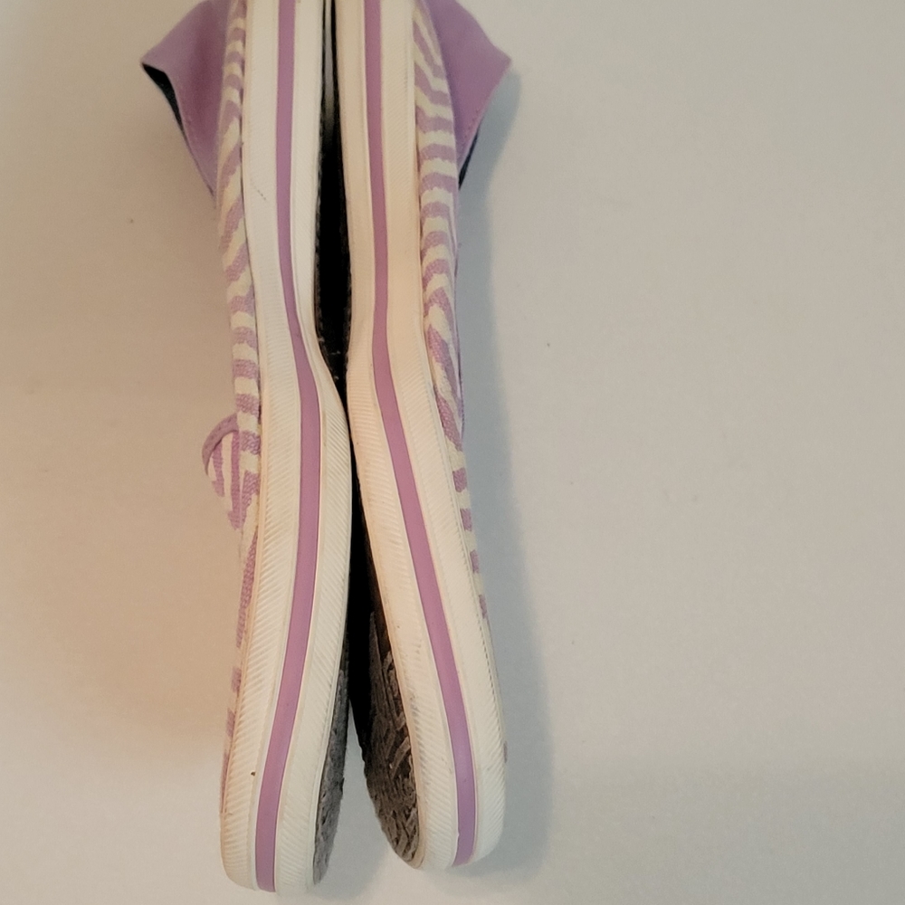 Keds lavende and white chevron slip in shoes size 9 - Picture 2 of 10